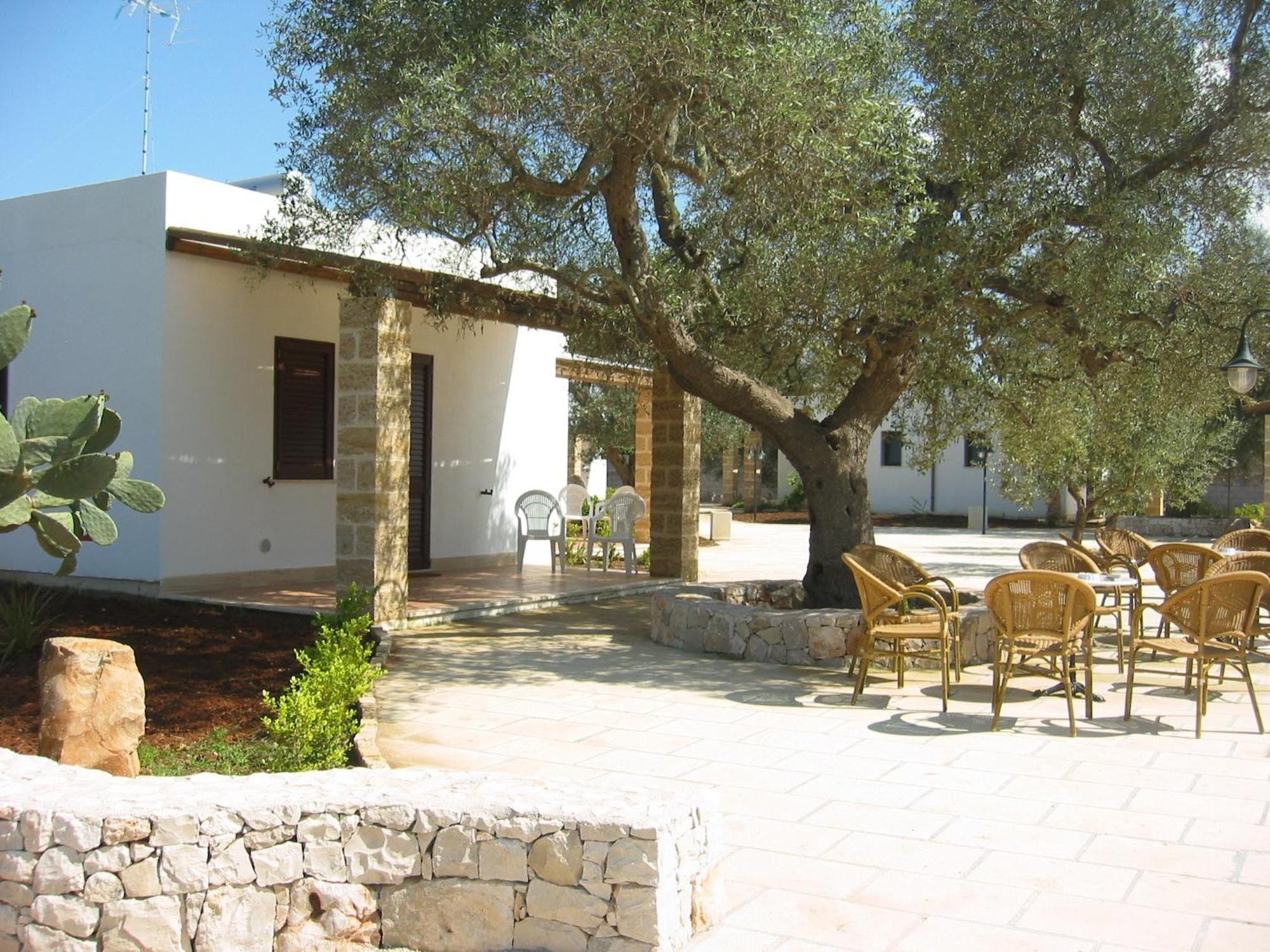 Gli Ulivi Residence Леверано Екстериор снимка