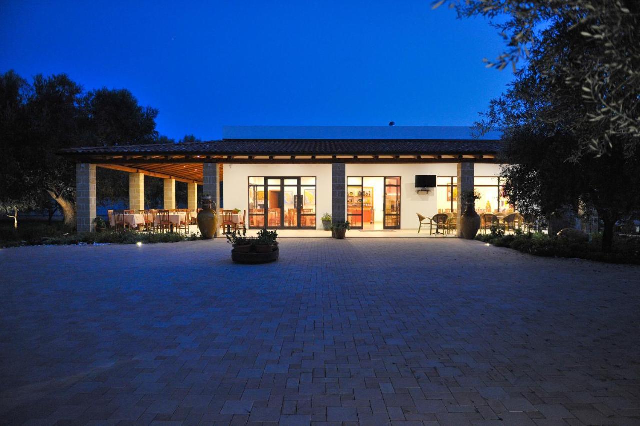 Gli Ulivi Residence Леверано Екстериор снимка
