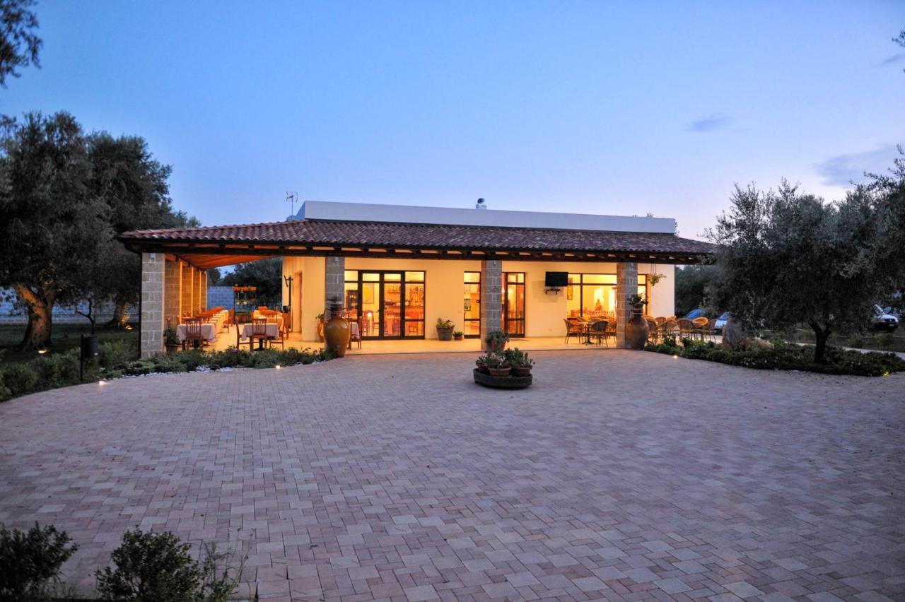 Gli Ulivi Residence Леверано Екстериор снимка